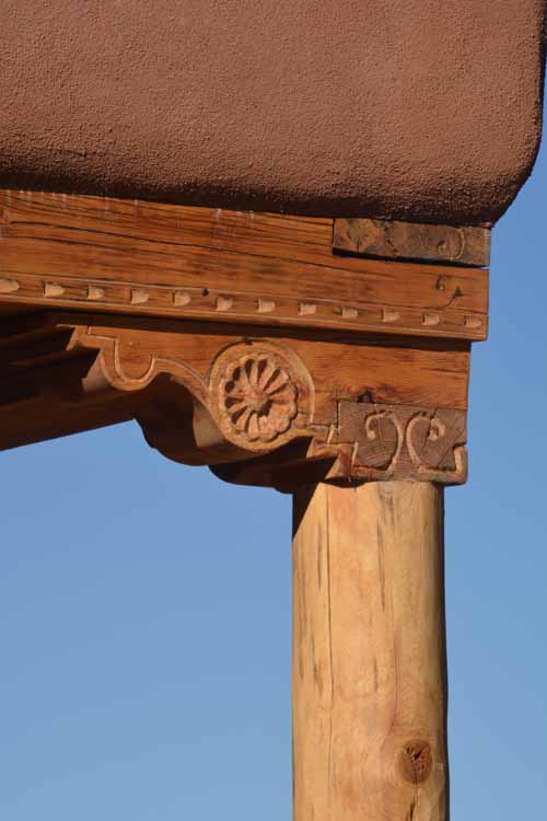 scrollwork on visitor center